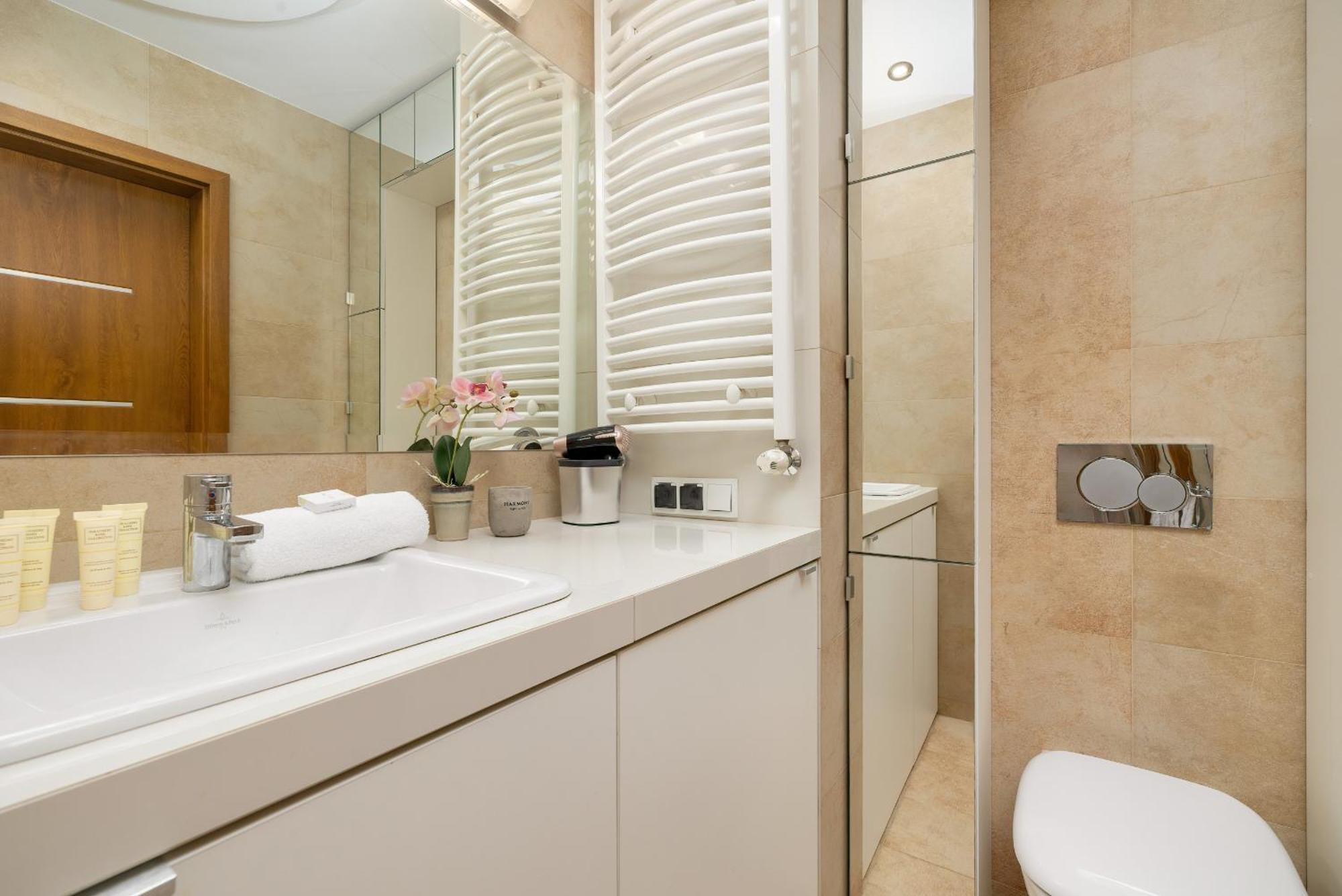 Centrum Krakowa Piekny Apartament Z Balkonem By Rent Like Home Zewnętrze zdjęcie